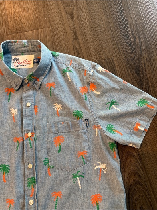 chubbies Other - Chubbies Short-Sleeve Palm Tree Button-Down Shirt